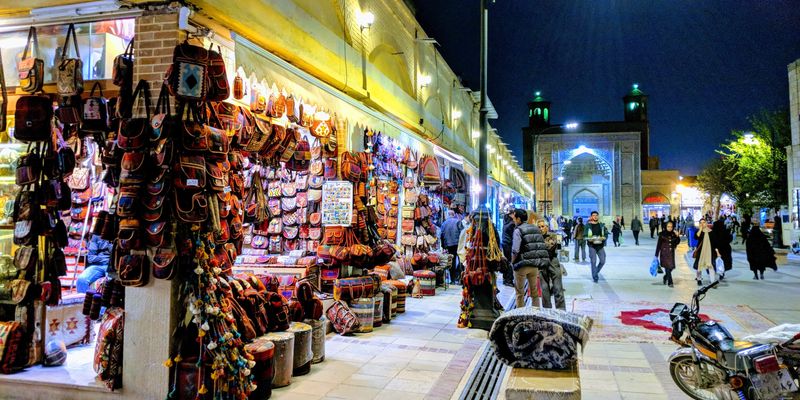 Shiraz, Karim Khan Bazaar